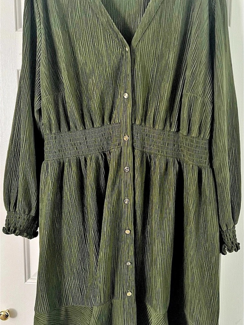 Michael Kors Pleated Knee Length Dress in Green Size 3X Like New